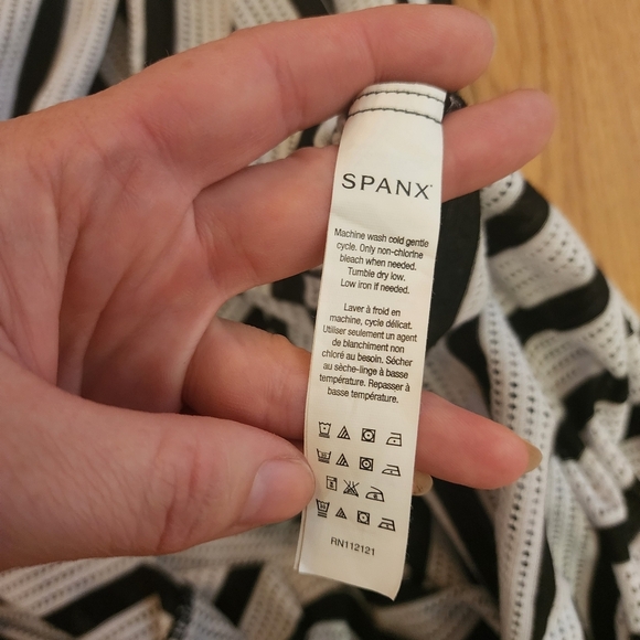 Spanx Beach Cover Dress - Picture 12 of 16